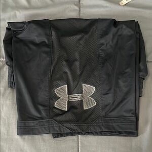 Under Armour Youth Basketball Short Size Large